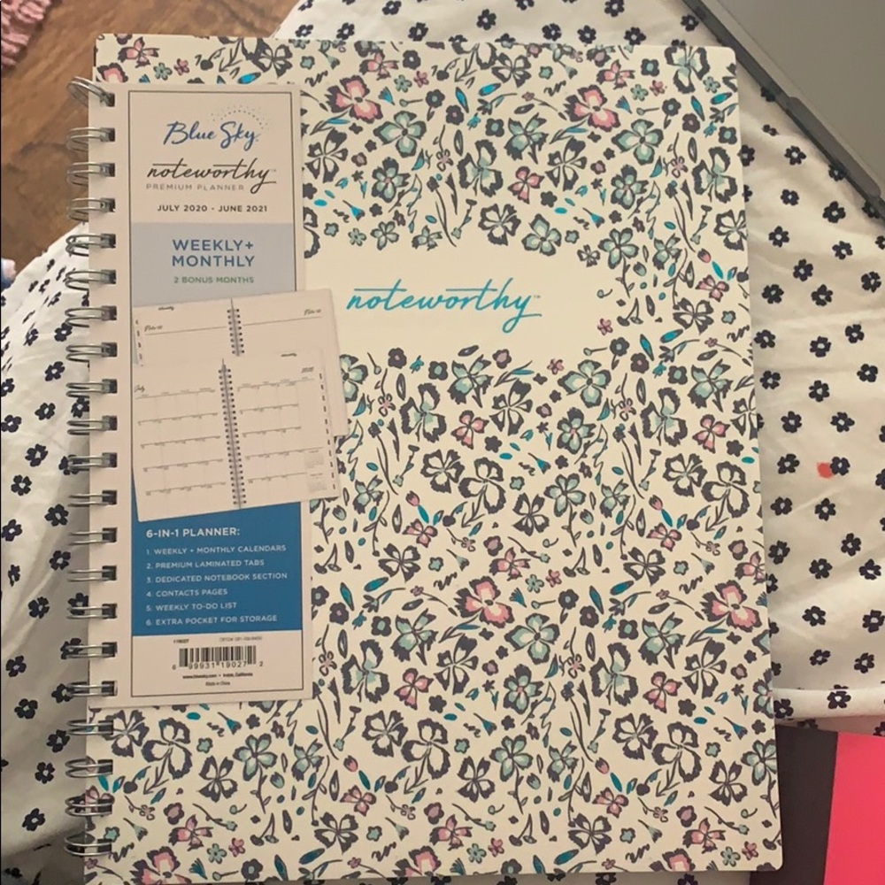 Premium planner ! Brand new!